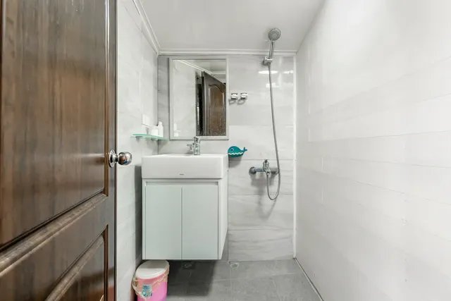 Shen-Lu-Ju B&B-Double room with shared bathroom-13