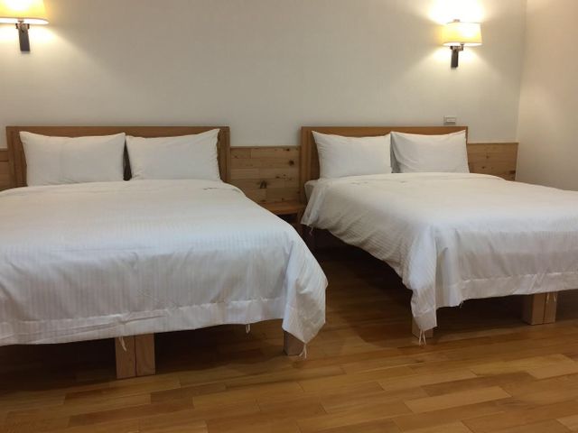 Back Mountain Guest House A Hall-Mountain quadruple room-2