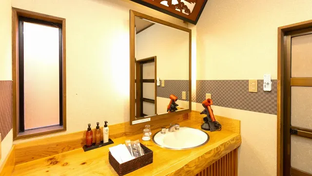 [Japanese-style room] With indoor bath