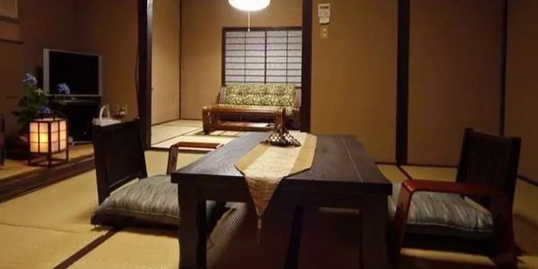 由布院温泉 御宿 由府兩築｜金鱗湖步行10分/近花卉村