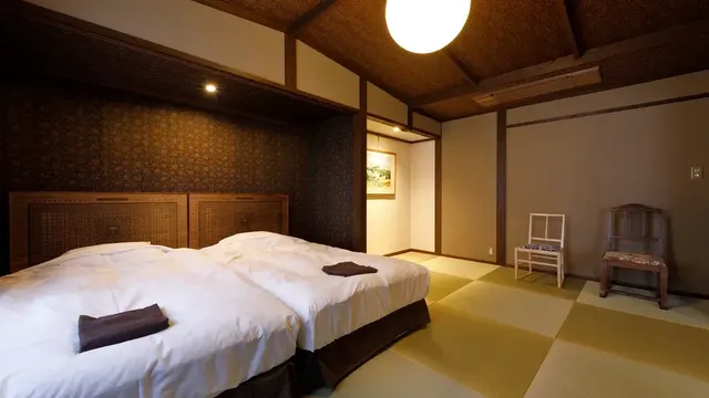 由布院溫泉 草庵秋櫻｜由布院站歩行15分/近金鱗湖-本館 和室（二間）【不挑房】-2