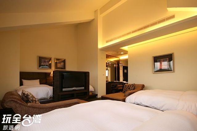 南投集集山魚水渡假飯店-6人房 / 景觀六人套房-3