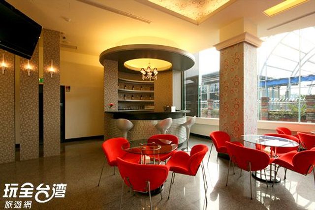 南投集集山魚水渡假飯店-6人房 / 景觀六人套房-6