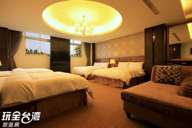 南投集集山魚水渡假飯店-8人房 / 家族八人套房-1