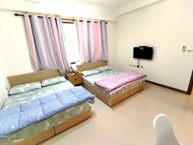 河畔暮光-台南安平包棟民宿villa-標準家庭房-2
