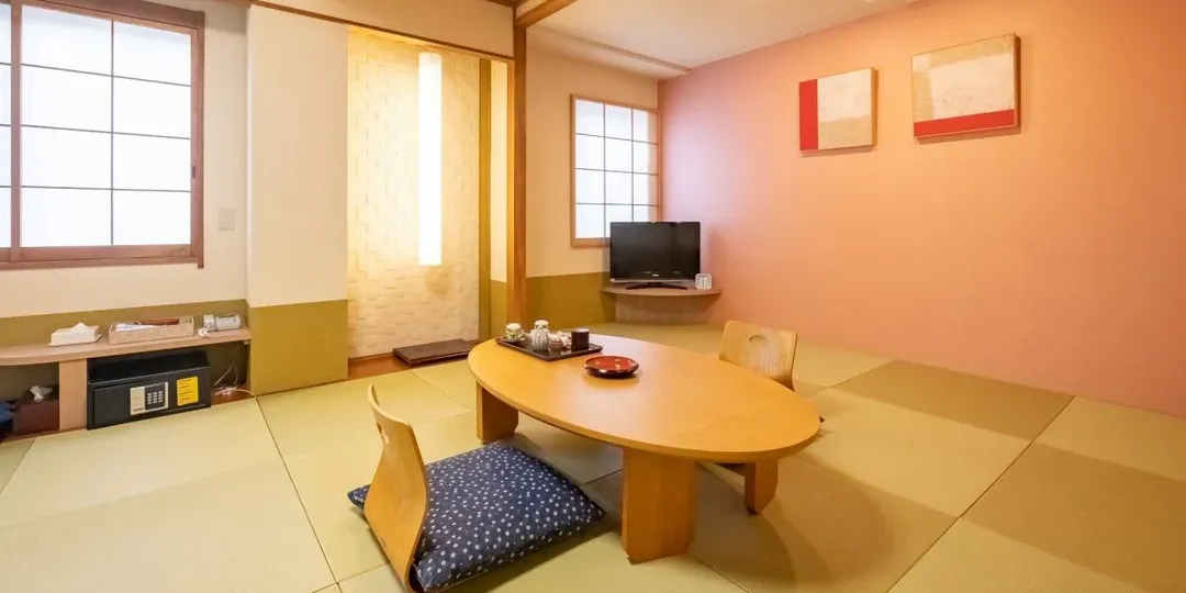 河口湖溫泉 足和田飯店｜河口湖景/富士山景/付費腳踏車租借