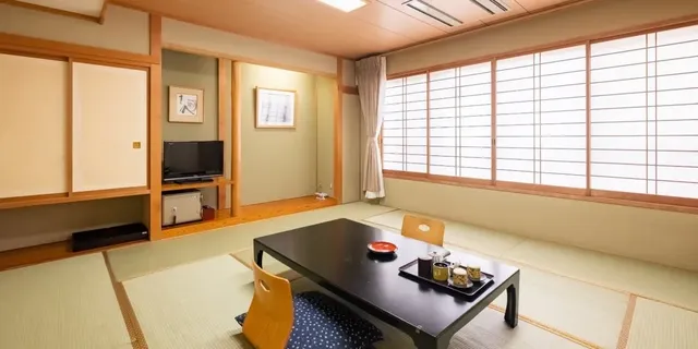 河口湖溫泉 足和田飯店｜河口湖景/富士山景/付費腳踏車租借-西館 相連和室【不挑房】-2