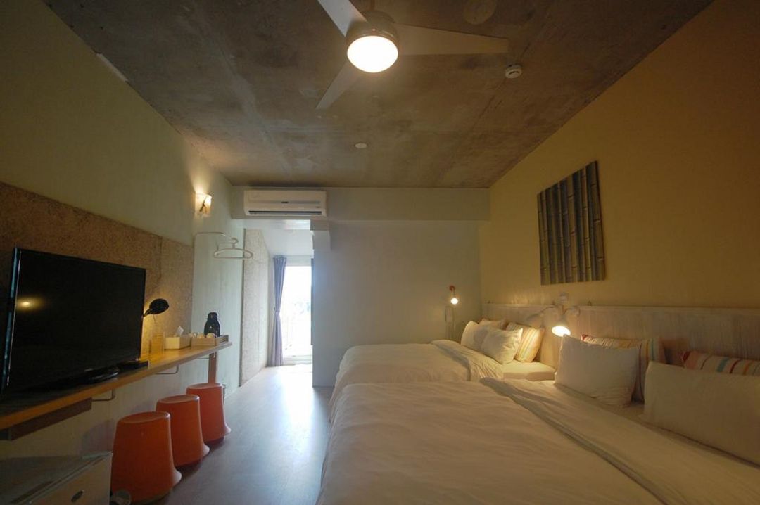 Orange moon bed and breakfast