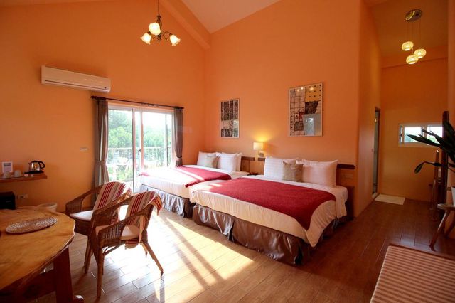 Bonjour Be'Be' Hostel-Twilight bathing quadruple room-10