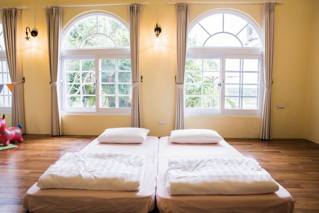 Bonjour Be'Be' Hostel-Wind color double room-5