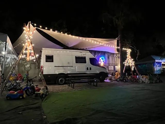 川夏野奢露營區丨獨家8折起！一泊二食神殿帳、豪華露營車-雙人自走式露營車-2