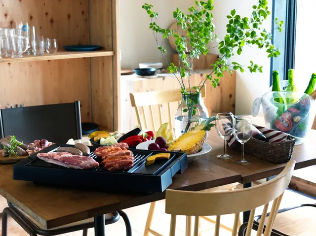 ダイニングで素敵なお料理をお楽しみ下さい♪