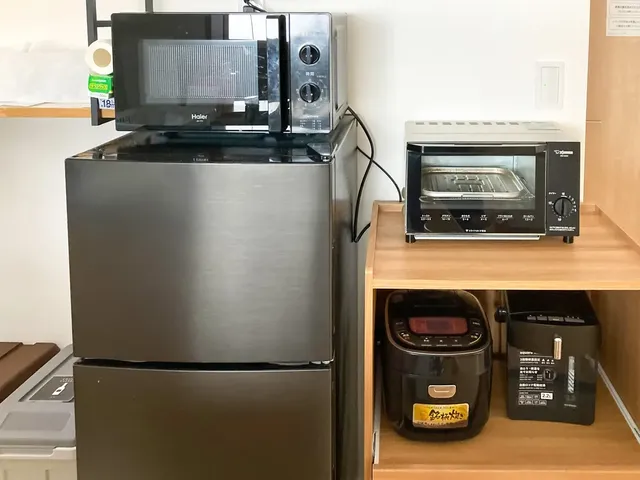 ・各種家電を取り揃えておりますので自炊も可能です