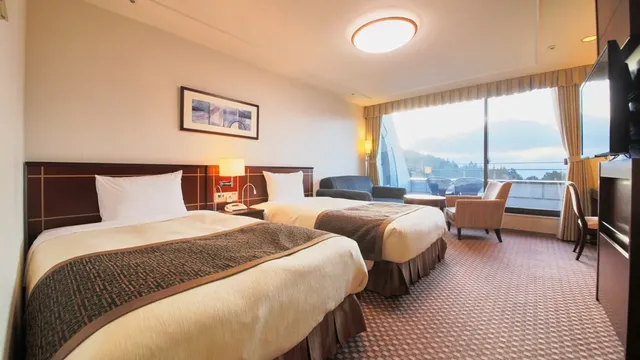 Western-style room deluxe twin 35 square meters (Mt. Fuji side)