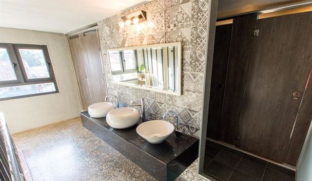 3樓 共用衛浴 Shared bathroom on third floor