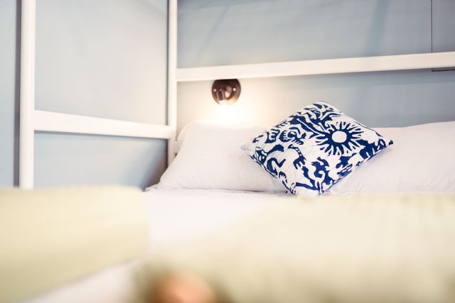 水仙宮雙人雅房 double bed room with shared bathroom