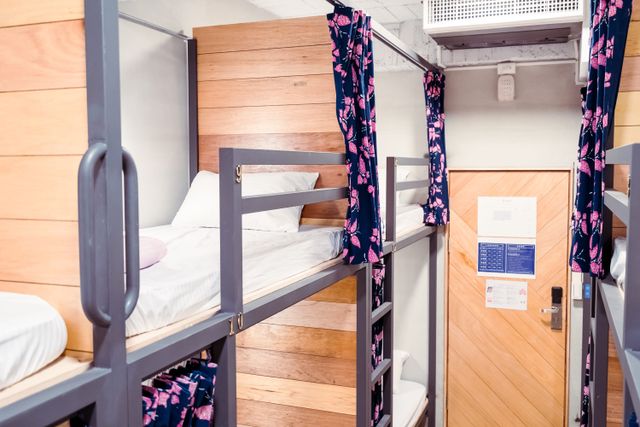 染城港女生房  female single bed backpacker room
