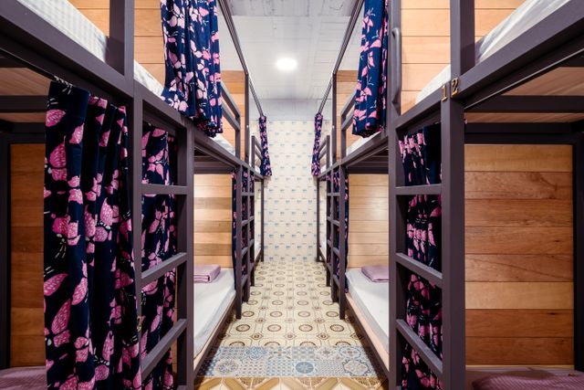 染城港女生房  female single bed backpacker room