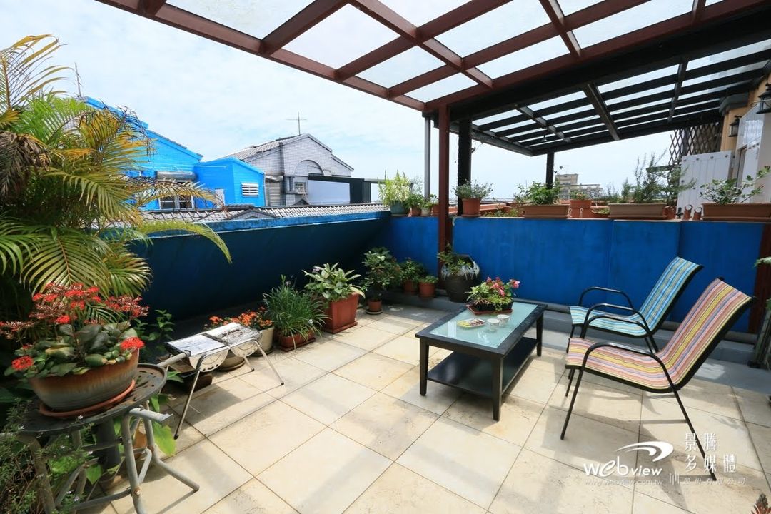 Dongshan left bank bed and breakfast