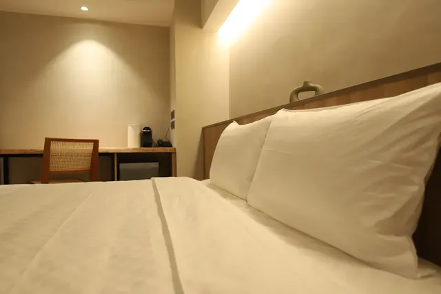 旅幸福-台南館-豪華雙人房-附浴缸-6