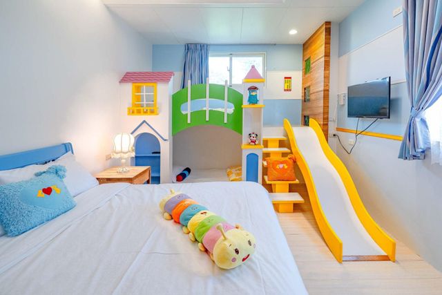 Rainbow Park Bed and Breakfast-Family four-room - magnetic kingdom-2