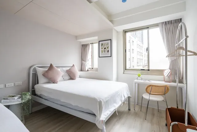 台北109旅店｜距台北車站500公尺-全景四人房-帶私人房內超大超美衛浴-10