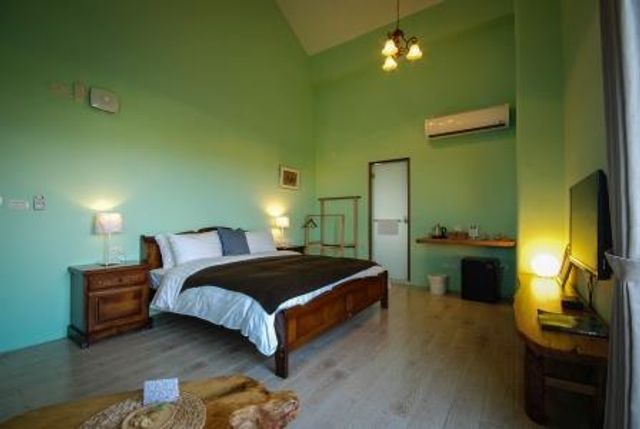 Bonjour Be'Be' Hostel-Bath soup double room-7