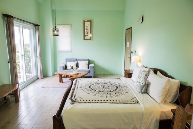 Bonjour Be'Be' Hostel-Bath soup double room-1