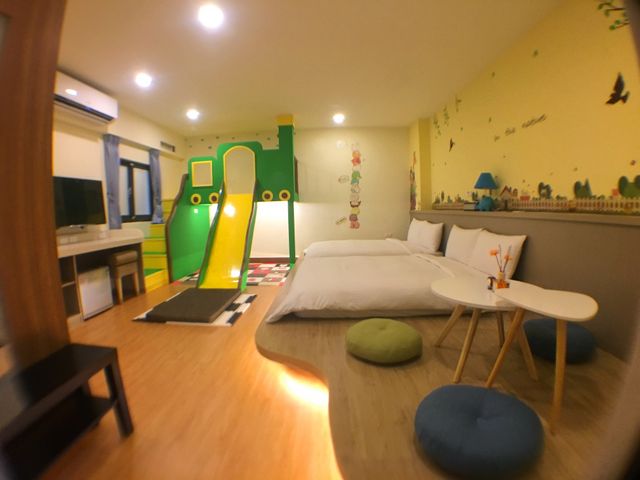 墾丁沐林會館 | 親子房 |  寵物友善 | 免費停車場 | 代購優惠票卷-親子溜滑梯四人房-4