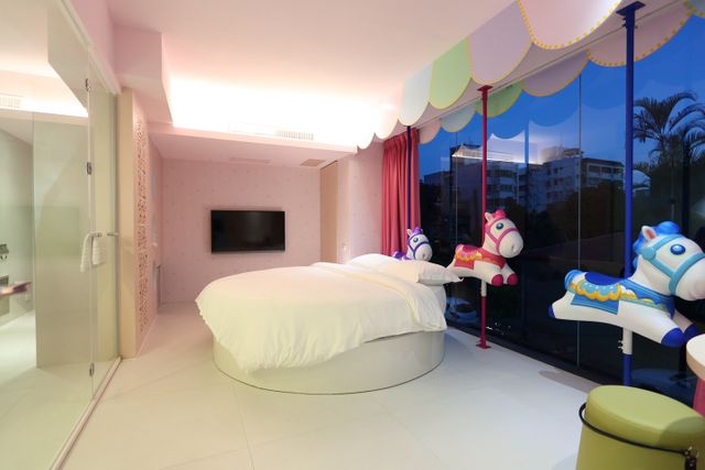 The Fantasy Apartment-Fantasy Room-7