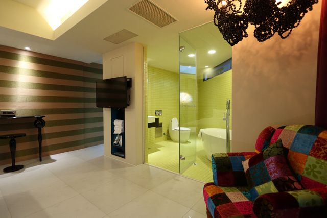 The Fantasy Apartment-Suprise Room-9