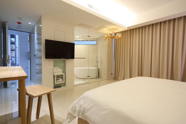 The Fantasy Apartment-Suprise Room-3