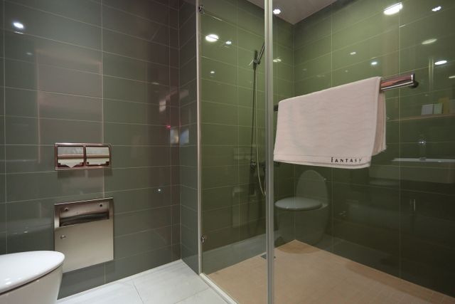 The Fantasy Apartment-Business Twin Room-7