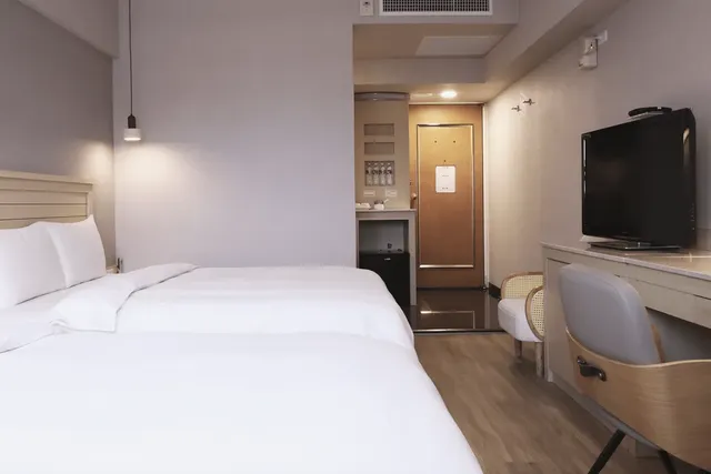 카인드네스 호텔 타이동 브랜치 Kindness Hotel Taitung Branch-Cozy Quad Room (Breakfast and Late Night Supper included)-4