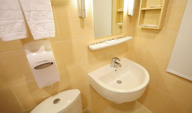 康橋商旅-六合夜市中正館-精緻雙人房-7