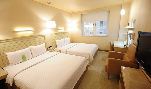 康橋商旅-六合夜市中正館-溫馨4人房-4
