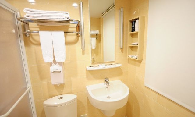 康橋商旅-六合夜市中正館-溫馨4人房-7