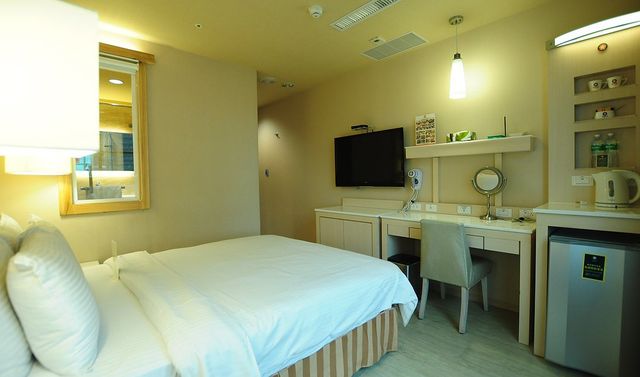 康橋商旅-光榮碼頭館-標準客房雙人房-4