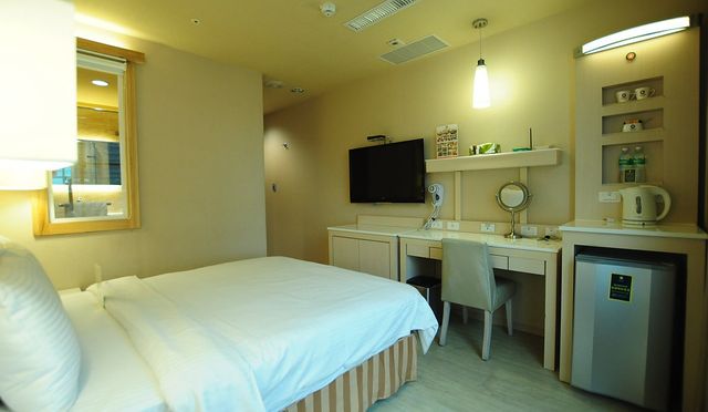 康橋商旅-光榮碼頭館-標準客房雙人房-5