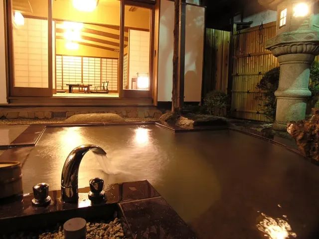 Separate guest room with open-air bath A type