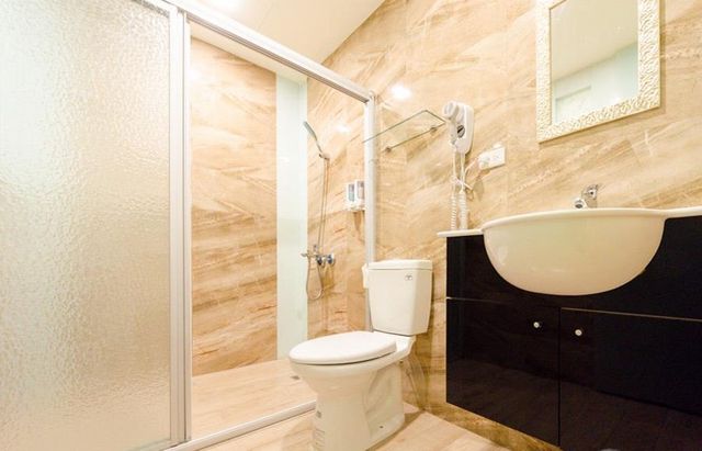 墾丁佑佑11號民宿 | 10~20人包棟-包棟15~20人｜限平日提供早餐 (六人房*1+四人房*2+雙人房*3分配)-10