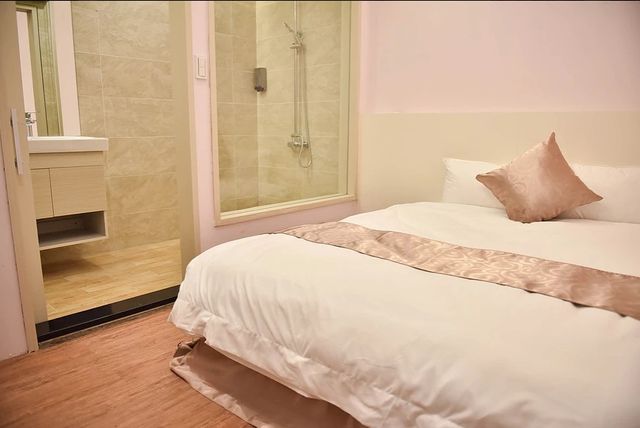 Starry Inn-Standard double no window-1
