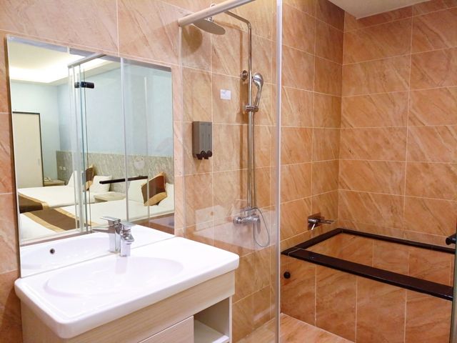 Starry Inn-Deluxe Twin or Double with Breakfast-4