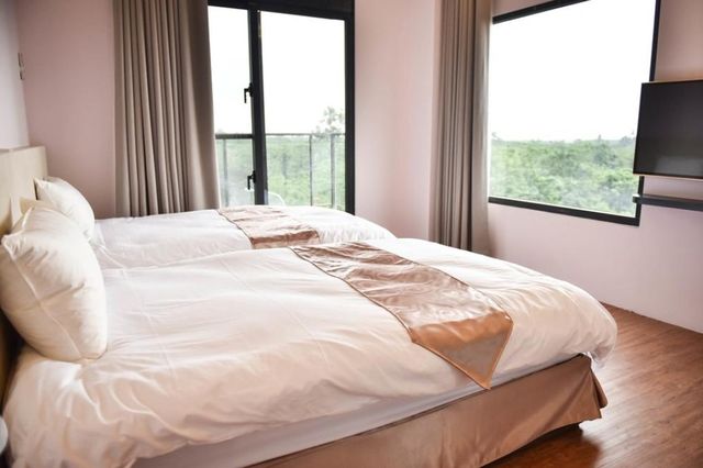 Starry Inn-Roaming double room (with balcony, bathtub)-2
