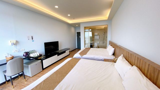 Starry Inn-Deluxe Quad with Sea View-1