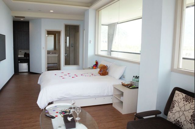 Starry Inn-6 Paxs Room-1