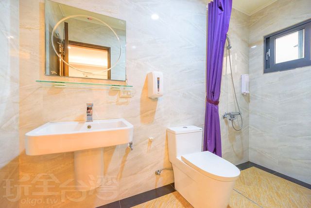 펑후 안상．안리．안짠 홈스테이 (Wuhu is on. Amway. Anzan Homestay)-Exquisite eight-person room-8