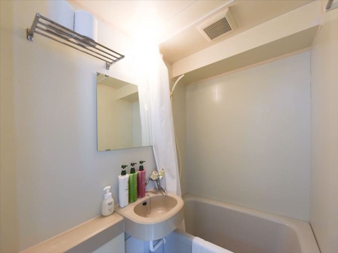 2min walk to station/Private bathroom/1room/26㎡/Max3 pax/kitchen/2-min walk to station / Private bathroom / 1-room apartment / 26㎡ / Max 3 people / Simple kitchen / Surrounded by shop