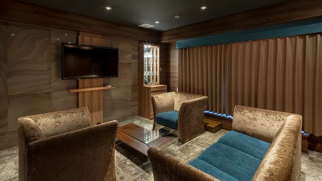 Luxury suite living