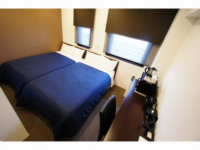 [Twin room] Simmons semi-double bed is adopted.